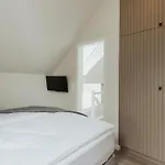 Neu Rügen Resørt Großzügige, Gemütliche Doppelhaushälfte Ole Mit Terrasse * Sagard