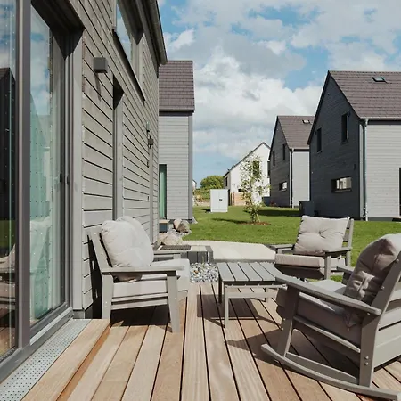 Ferienhaus Neu Rügen Resørt Großzügige, Gemütliche Doppelhaushälfte Ole Mit Terrasse